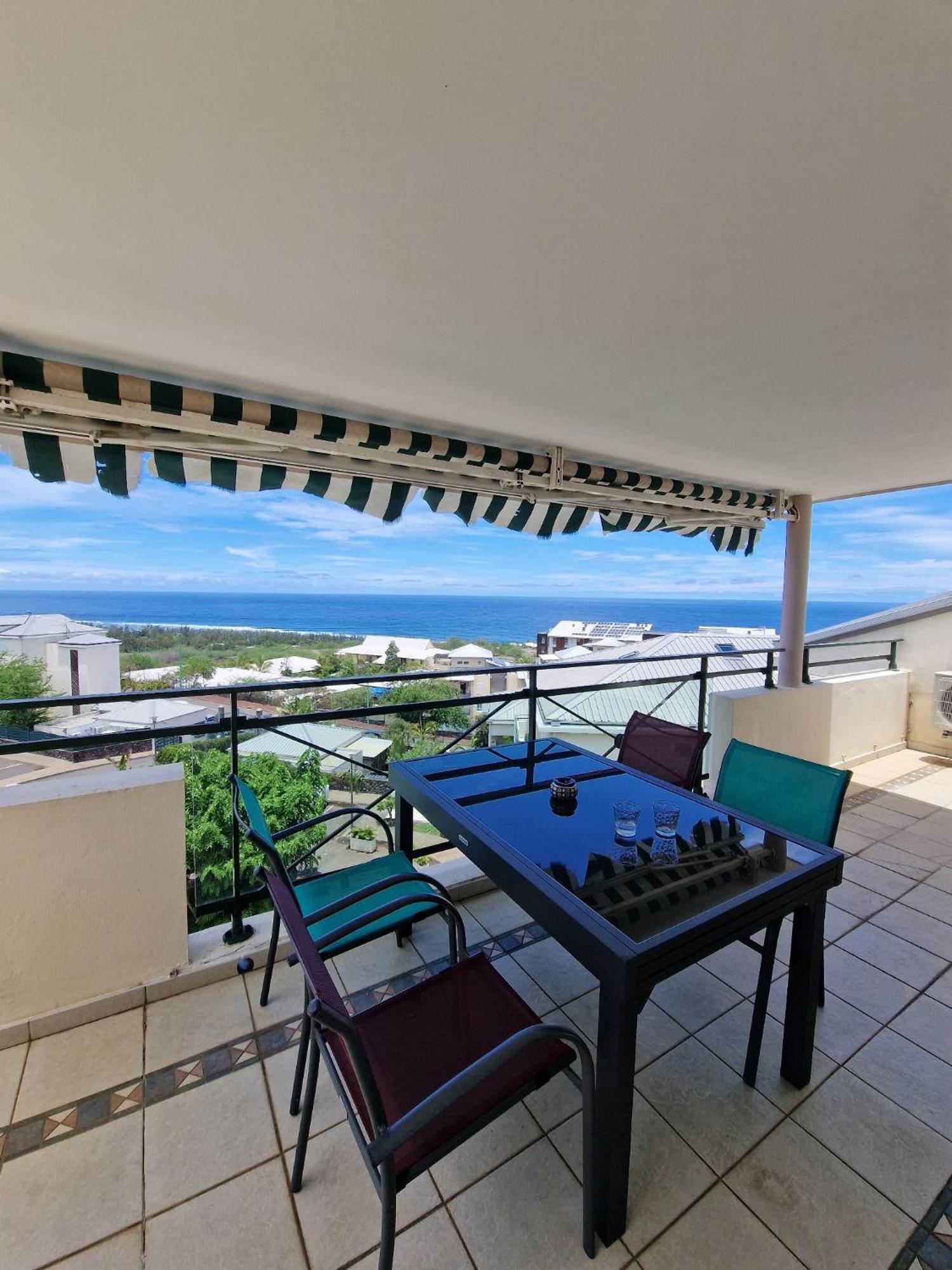Appartement Villa Sur Le Toit, Vue Mer Saint-Gilles-les-Bains Exterior photo